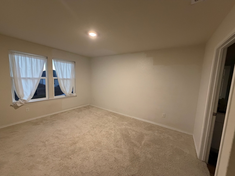 Building Photo - 10310 Glimmer