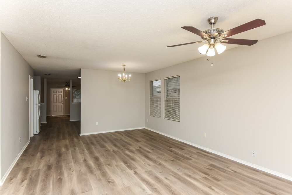 Building Photo - 8776 Polo Dr