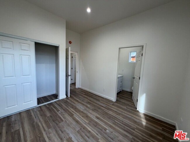 Building Photo - 11018 Herrick Ave