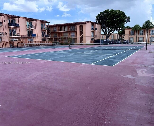 Building Photo - 7208 Fairway Dr