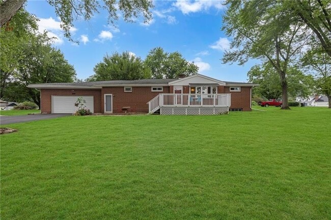 Primary Photo - 224 Shirley Dr