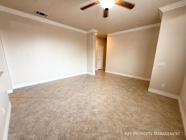 Building Photo - 10511 Broadhead-