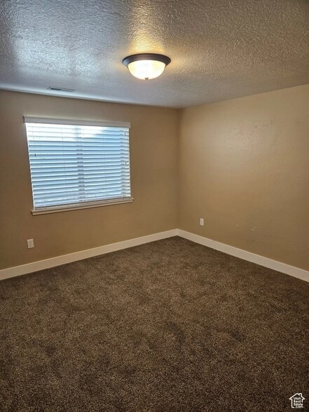 Building Photo - 772 S 150 E