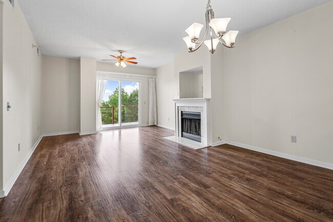 Building Photo - 301 Beacon Ridge Dr