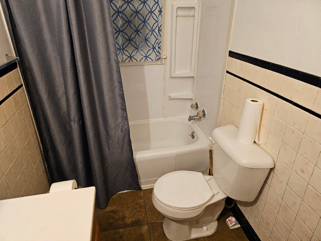 Building Photo - 208 Herbert Ave