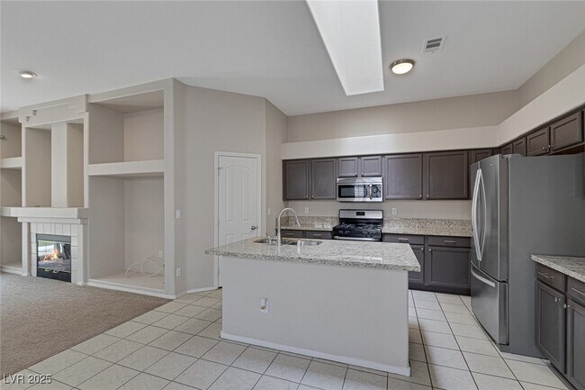 Building Photo - 417 Carlton Kay Pl