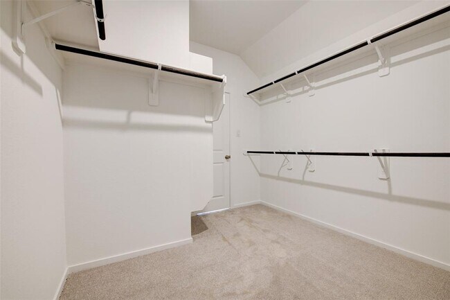 Building Photo - 27506 Spearmint Ridge Dr