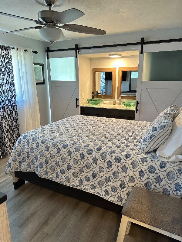 Building Photo - 1203 N Saturn Ave