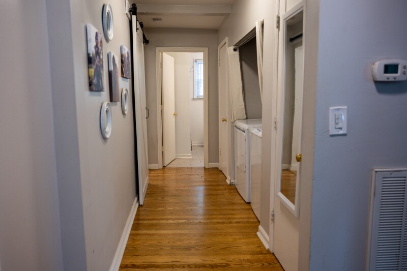 Building Photo - 506 Drake Ave