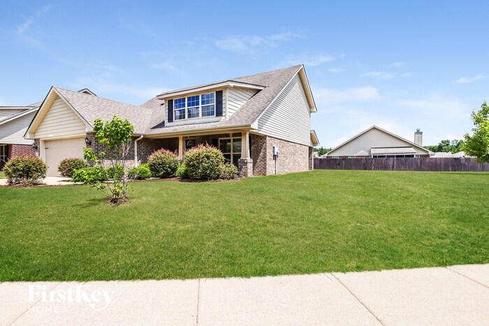 Building Photo - 495 River Crest Dr N