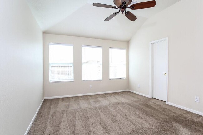 Building Photo - 16806 Accolade Way