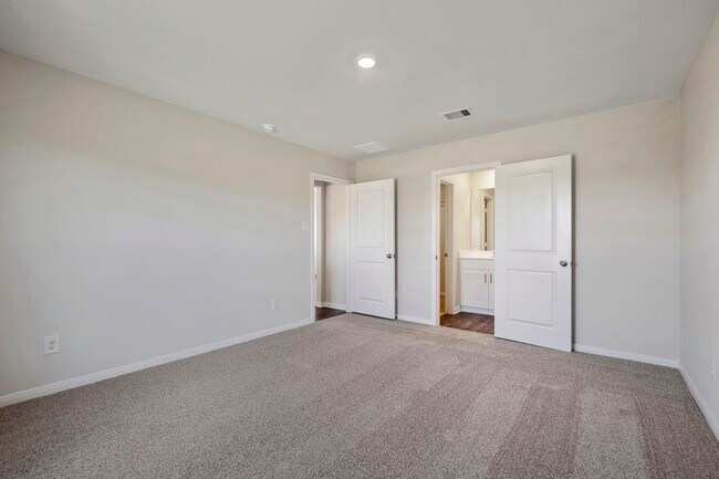 Building Photo - 10387 Red Cardinal Dr