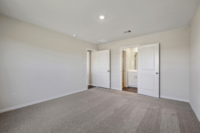 Building Photo - 7506 Thrips Ln