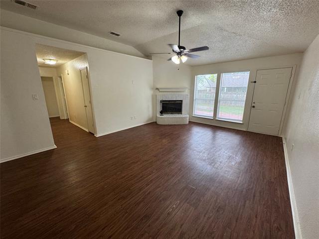 Building Photo - 4024 Periwinkle Dr