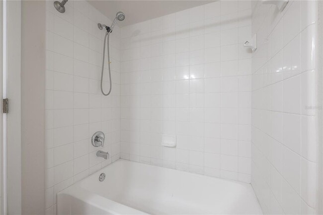 Building Photo - 5709 Baywater Dr