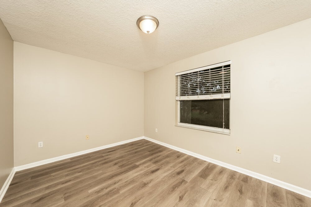 Building Photo - 1603 Briar Oak Dr