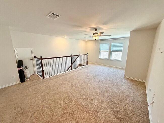 Building Photo - 6601 Folsom Ave