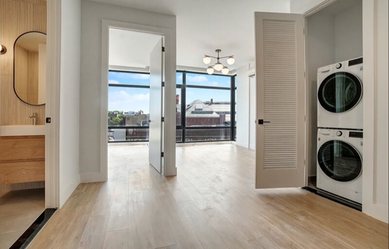 Building Photo - 1263 Bedford Ave