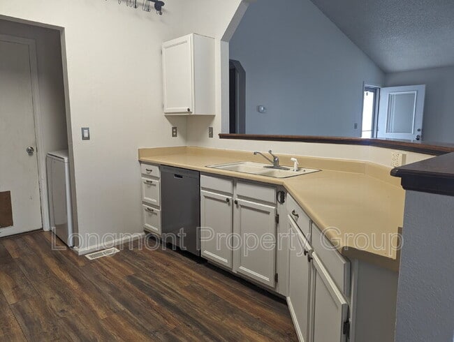 Building Photo - 1610 Ervine Ave
