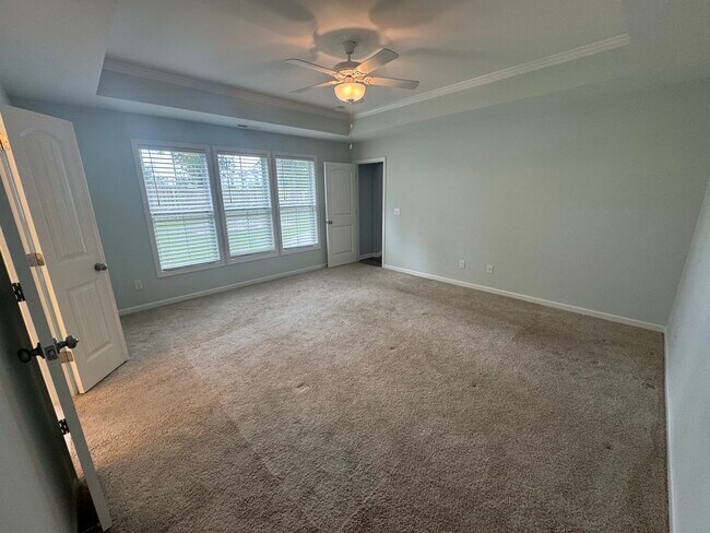 Building Photo - 78 Violetear Rdg