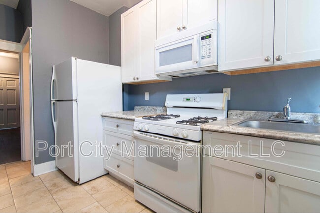 Building Photo - 5 S Wickham Rd