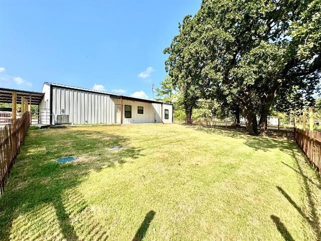 Building Photo - 601 Monticello Dr