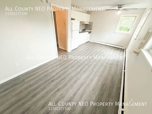 Building Photo - 2116 Market Ave N