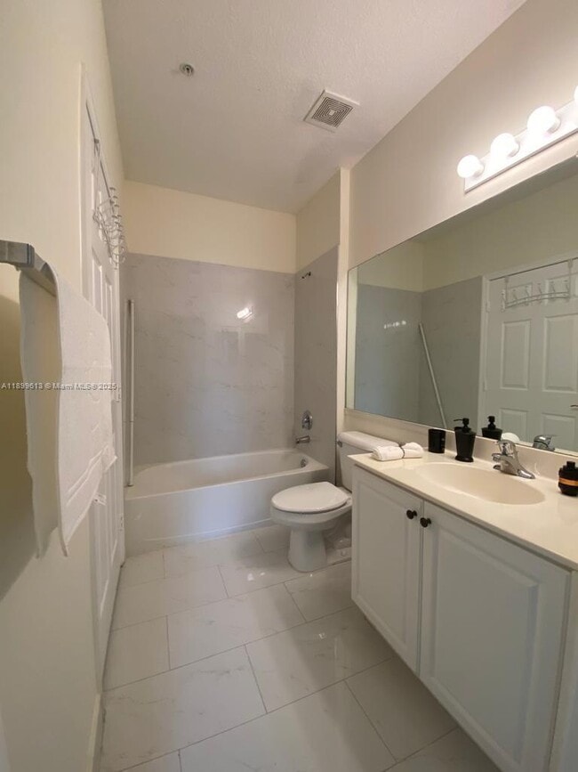 Building Photo - 4602 SW 160th Ave