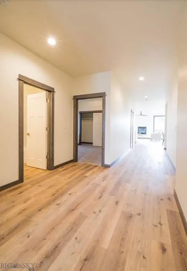 Building Photo - Beautiful condo in a great location!