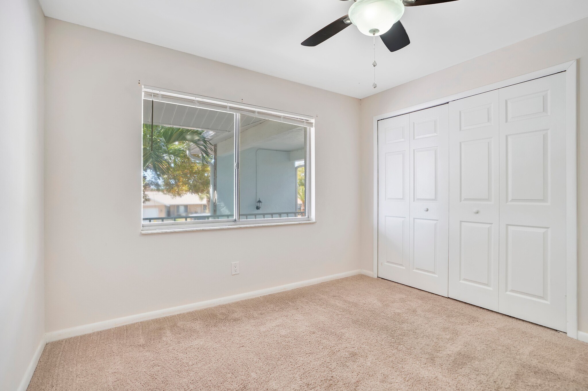 Building Photo - 203 SE 15th Pl