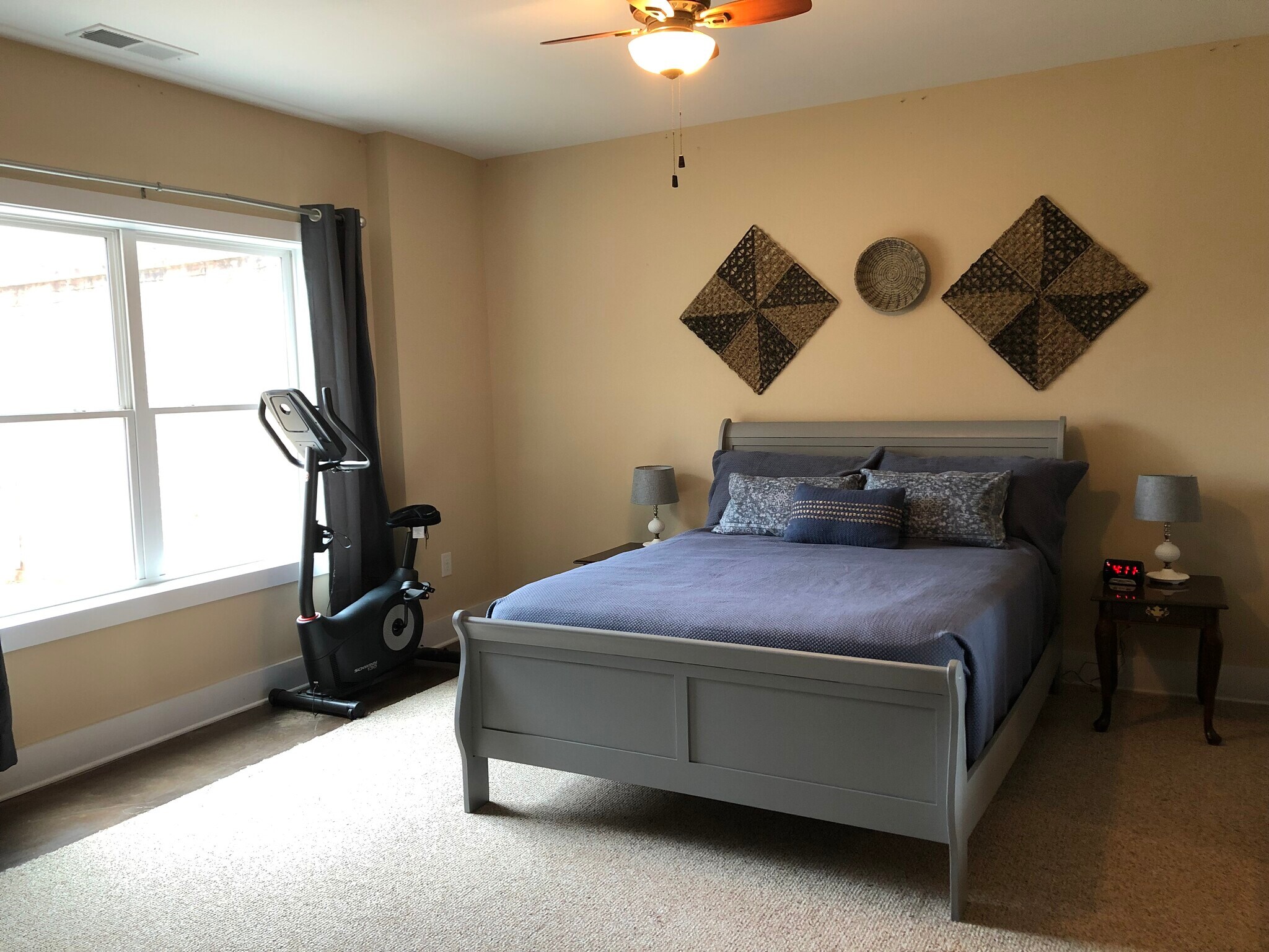 Bedroom area - 2850 Salem Rd