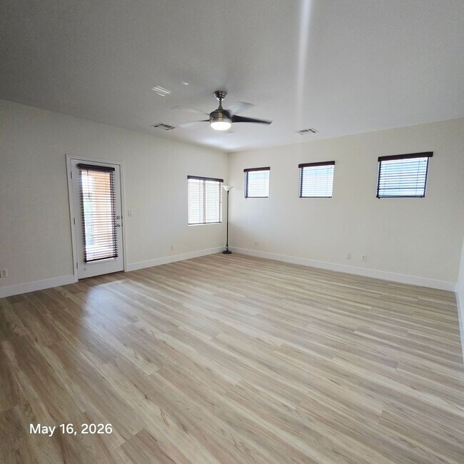 Building Photo - Gorgeous Home For Rent