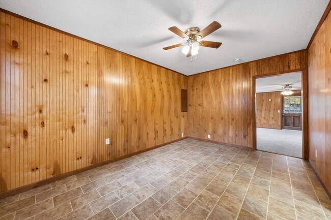 Building Photo - 513 N 34th St