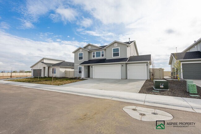 Building Photo - Brand New 5 Bed 3 Bath home 2600sf+ and a 3 car garage
