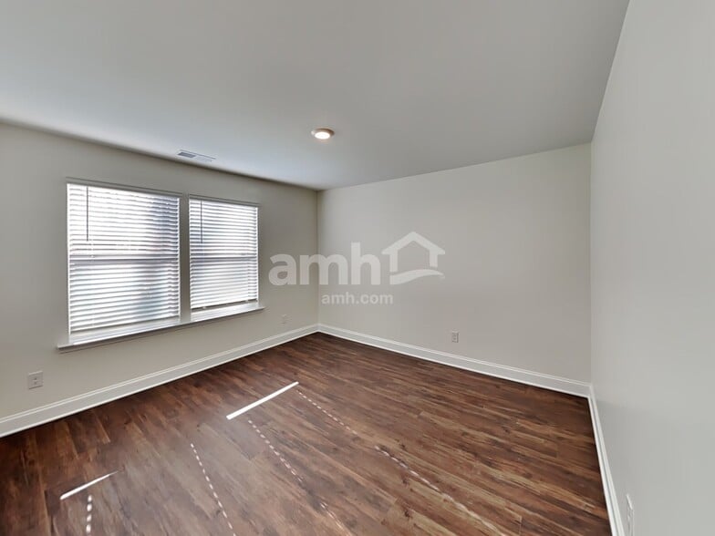 Building Photo - 606 Rivermist Dr