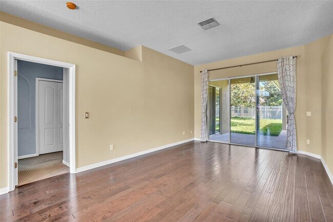 Building Photo - 10027 Hart Branch Cir