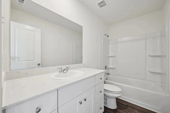 Building Photo - 5730 Roadhouse Dr