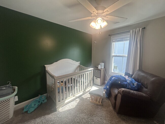 Building Photo - 427 Mattingly Dr