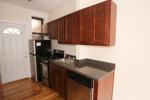 Building Photo - 3754 N Fremont St