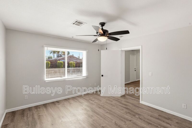 Building Photo - 840 E Turney Ave