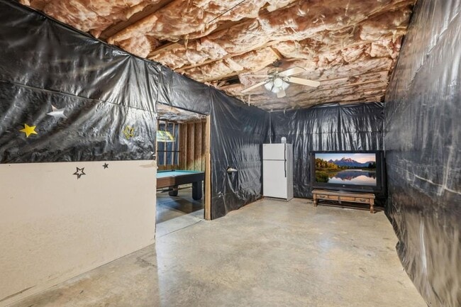 Building Photo - 5055 Blue Goose Ct