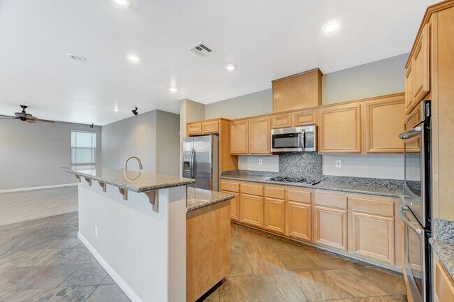 Building Photo - 1st MONTH FREE! Lone Mountain Heights Luxu...