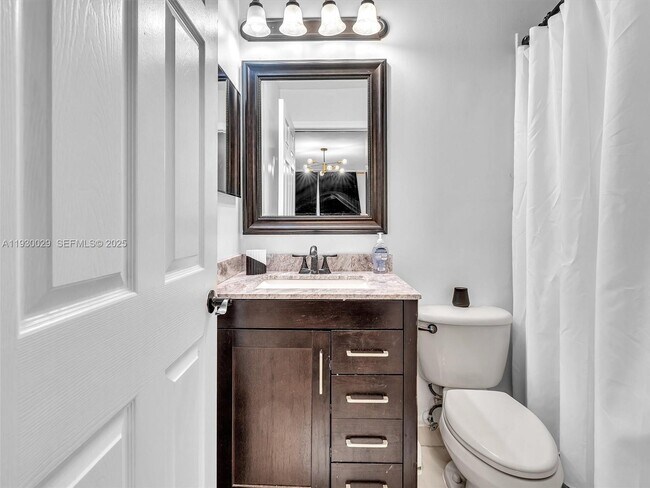 Building Photo - 6747 Sienna Club Dr