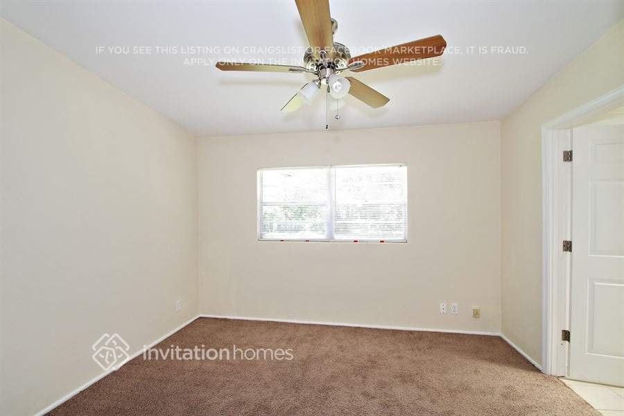 Building Photo - 717 Baywood Dr