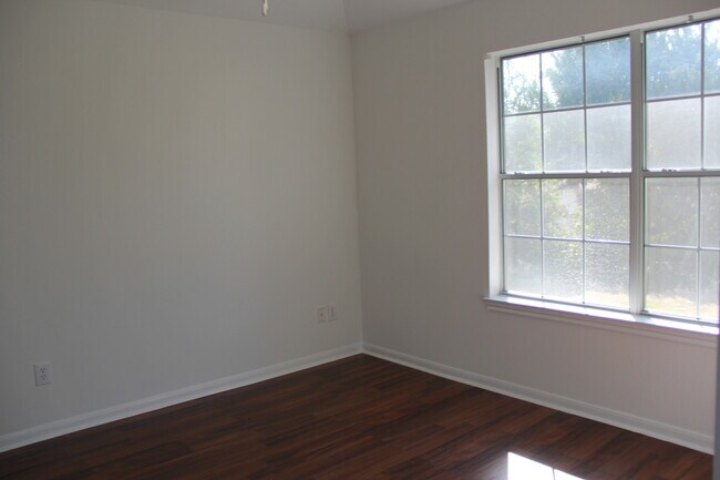 Building Photo - NORTH -   Harris Ridge SBDV