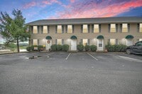 Building Photo - 24 Lake Village Ct