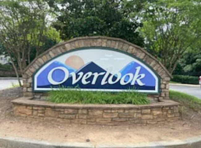 Building Photo - 632 Overlook Dr