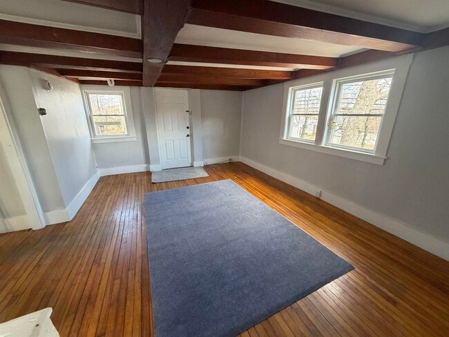 Building Photo - 303 N State St