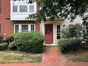 Building Photo - 24 Buttonwood St
