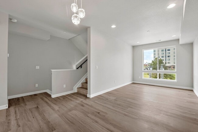 Building Photo - New 2 bed 2.5 bath Townhouse at Overlook Station